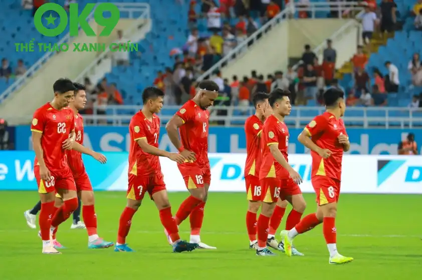 ĐT Việt Nam sẽ mất quyền tự quyết nếu không thắng Indonesia. ĐT Việt Nam sẽ mất quyền tự quyết nếu không thắng Indonesia.