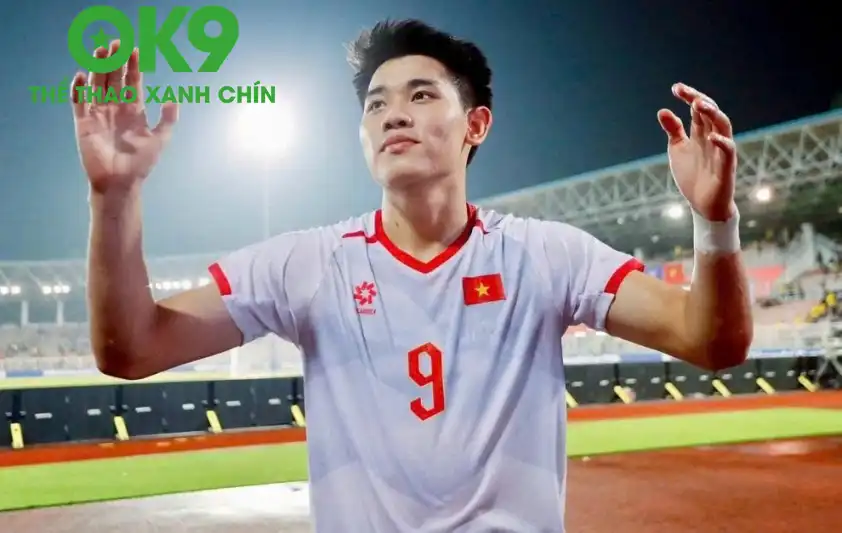 Đình Bắc lên tiếng bảo vệ Quang Hải và cảnh báo toàn đội không được chủ quan. Đình Bắc lên tiếng bảo vệ Quang Hải và cảnh báo toàn đội không được chủ quan.
